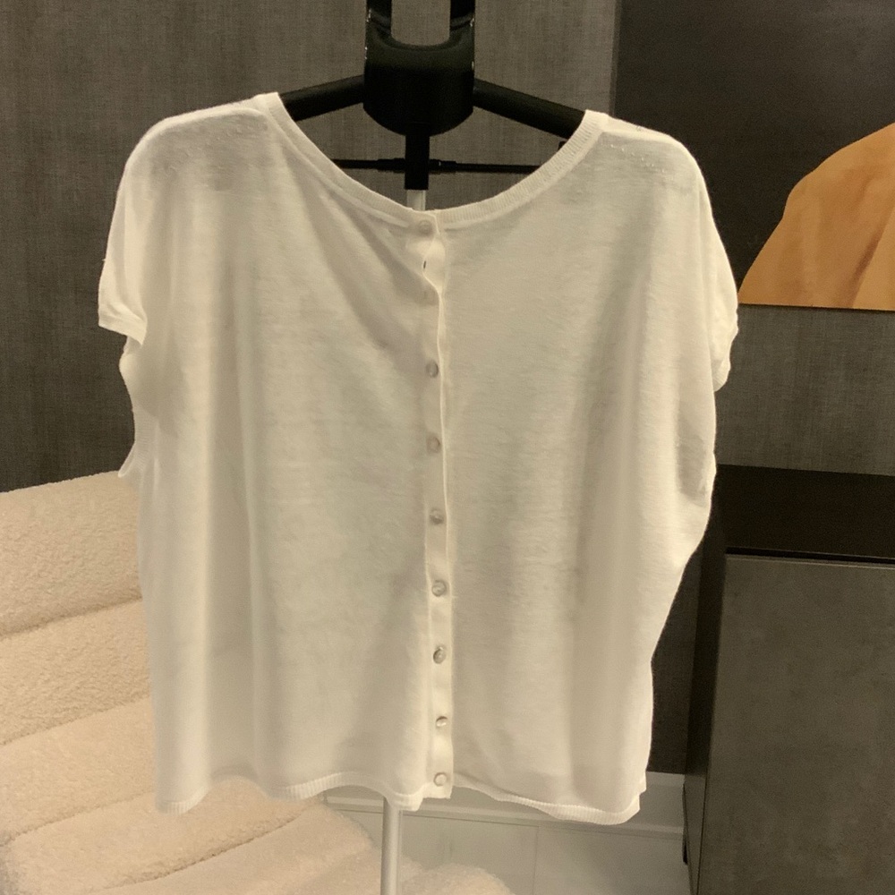 Tommy Bahama White V-Neck linen blend top with Botanical Design XL - Picture 3 of 4